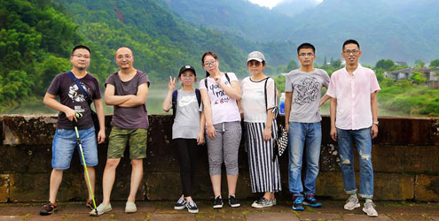 早晨设计旅游